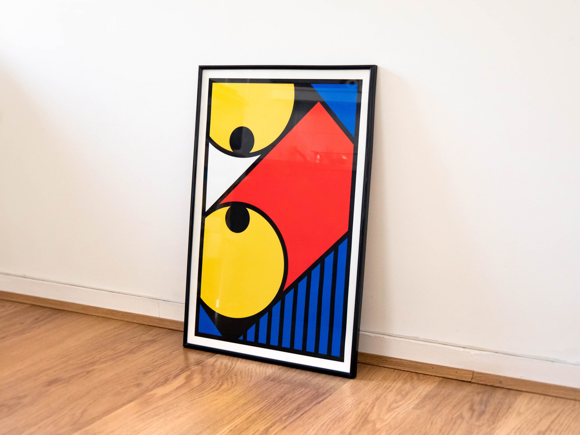 Geometric and minimalist posters and postcards © Pierre d'Alteroche