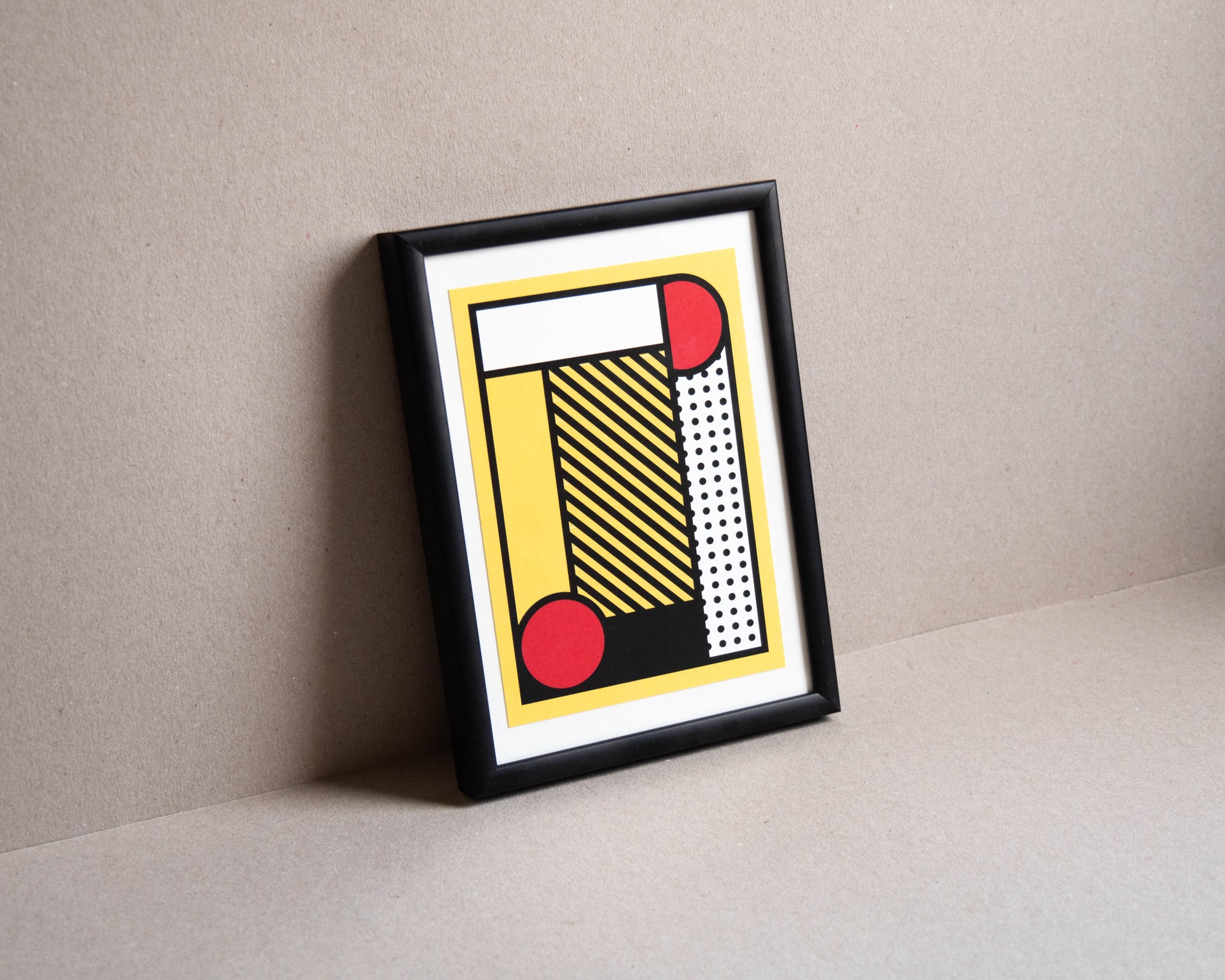 Geometric and minimalist posters and postcards © Pierre d'Alteroche