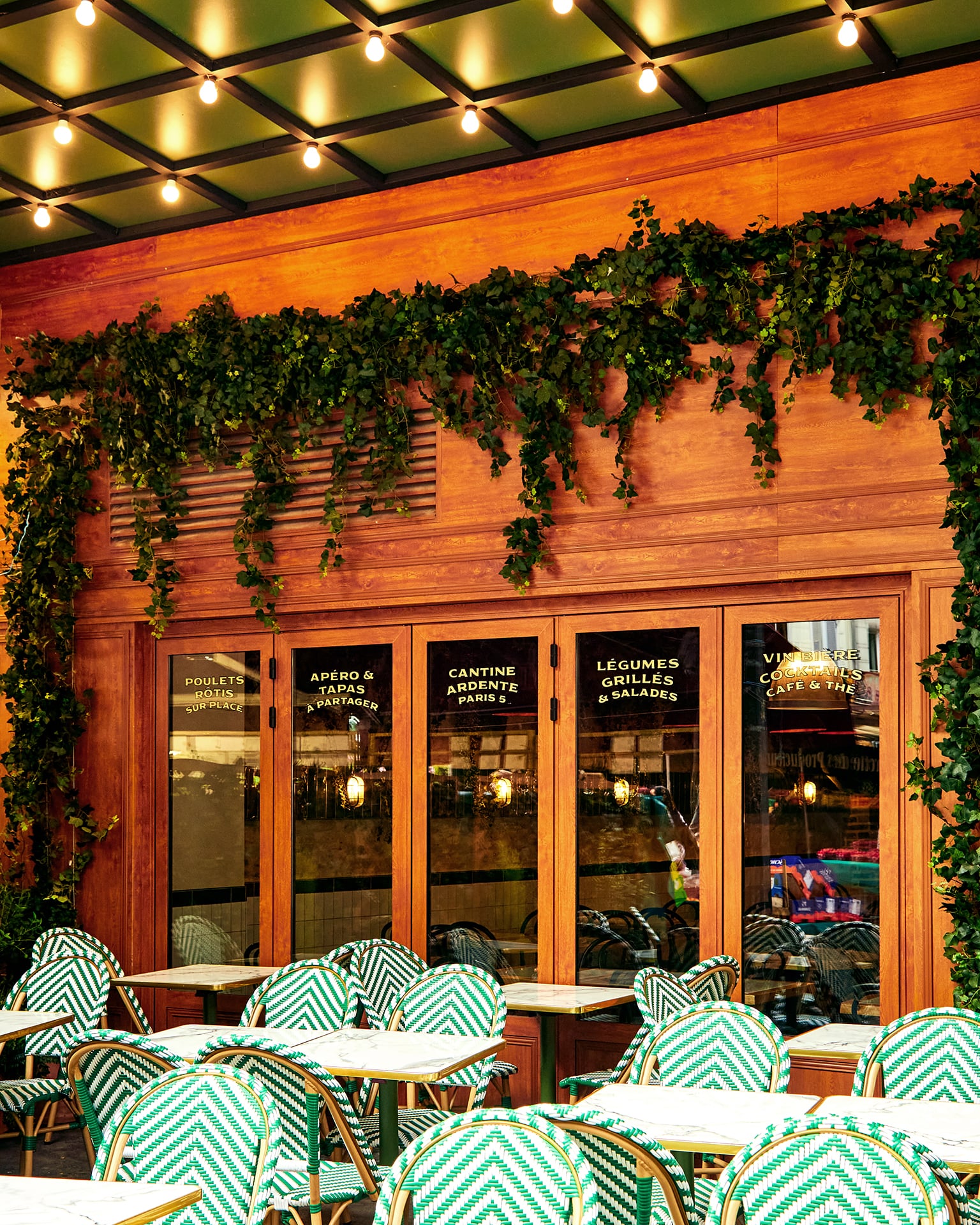 Rôtisserie Sauvage : branding of the parisian restaurant © Pierre d'Alteroche