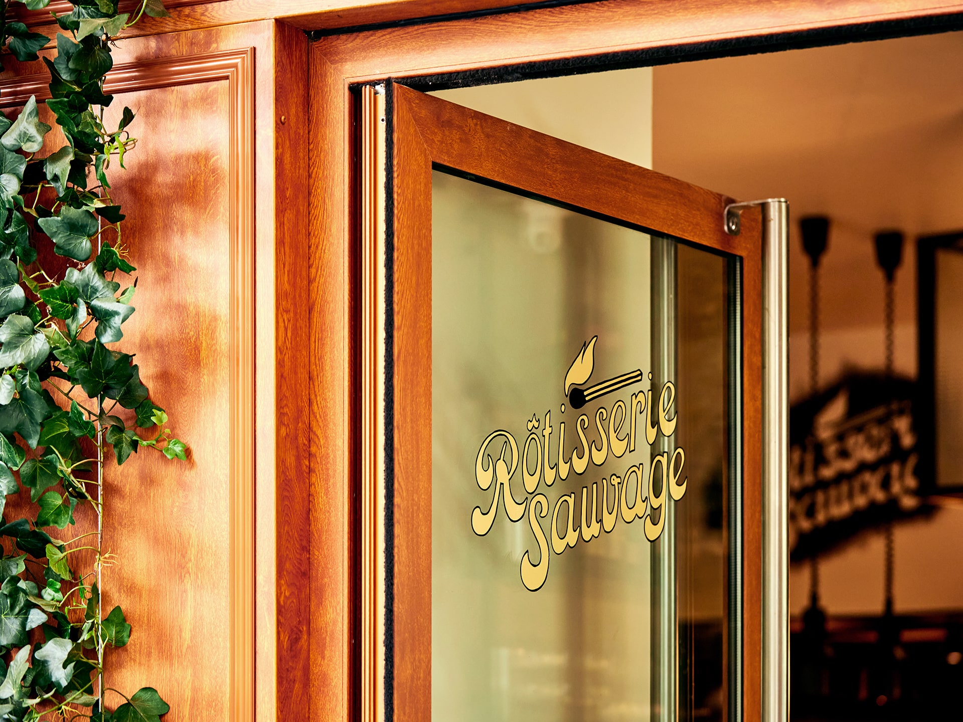 Rôtisserie Sauvage : branding of the parisian restaurant © Pierre d'Alteroche