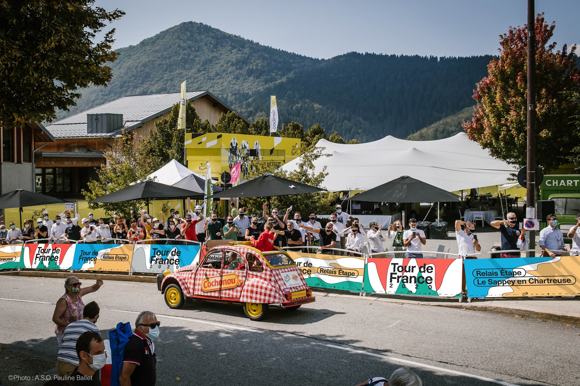 Fictionnal visual identity of the Tour de France 2020  highlighting the richness of the French landscapes © Pierre d'Alteroche